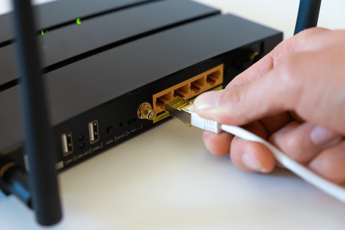 Internet via cable or Wi-Fi: which is the best option